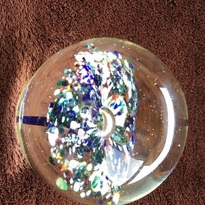 Paperweight glass colorful flower